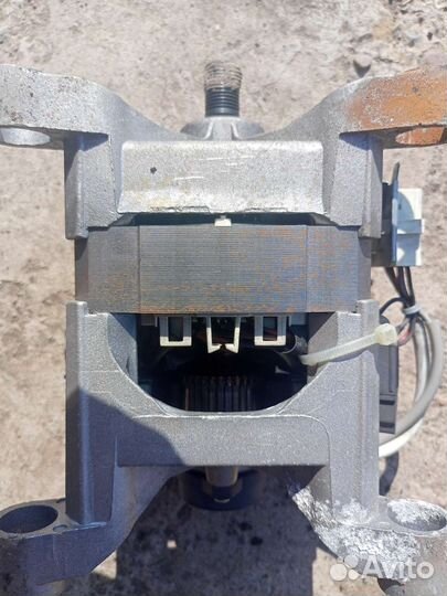 Двигататель стиральной машины welling hxgp2L.64