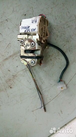 Мазда демио замок передней правой двери