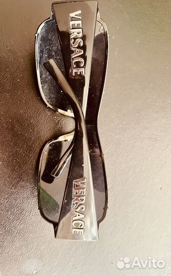 Солнцезащитные очки женские брендовые