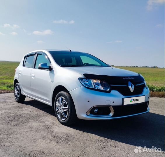 Renault Sandero 1.6 AT, 2016, 168 500 км