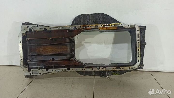 Поддон двигателя Мерседес