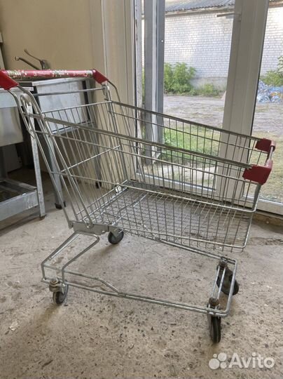 Тележка покупательская