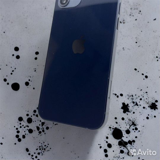 iPhone 12, 64 ГБ