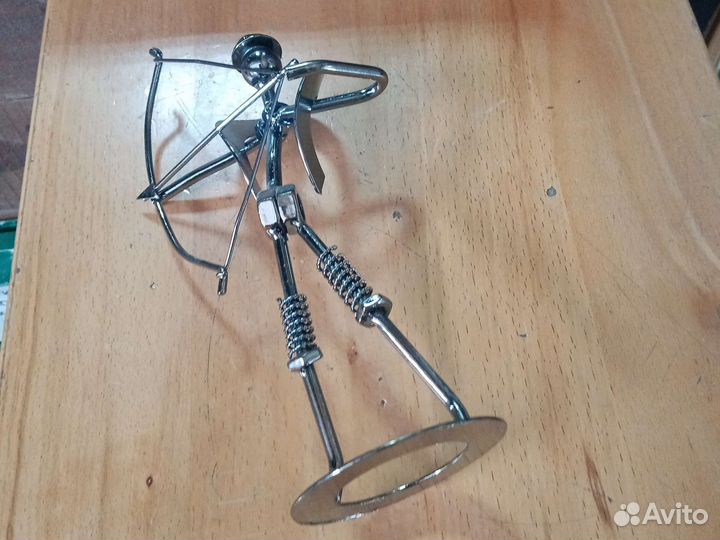 Статуя декоративная металл