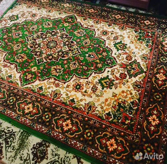 Ковер шерстяной