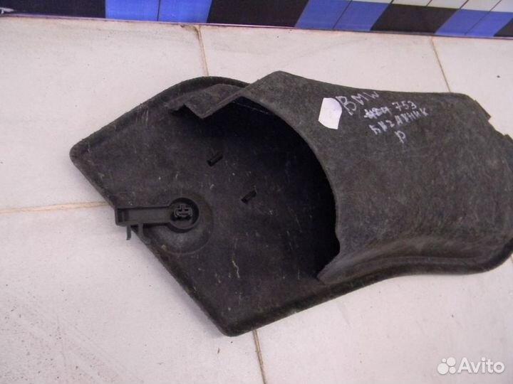 Бардачок 1-серия E87/E81 2004