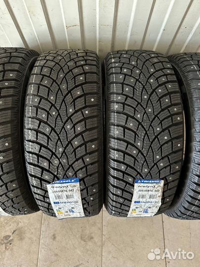 Triangle IcelynX TI501 215/55 R17 98T