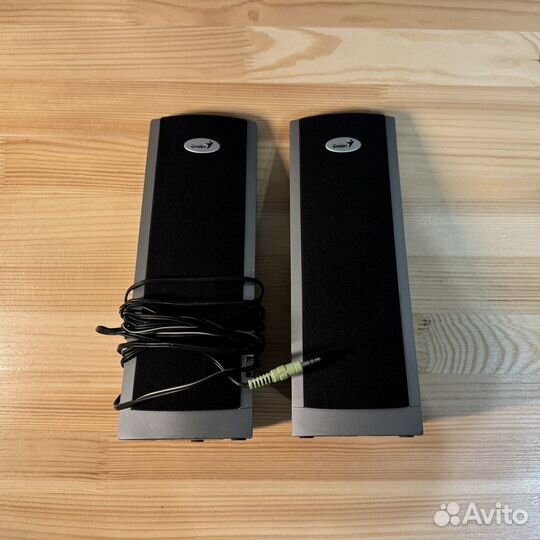 Монитор Samsung, мышь компьютерная и колонки