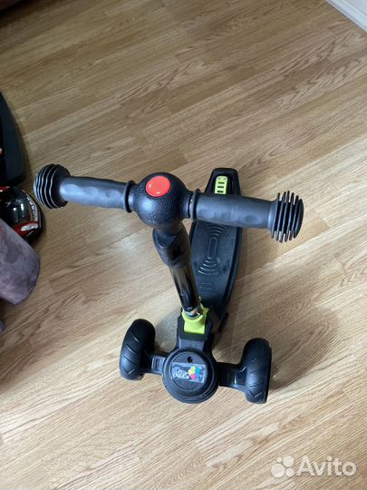 Самокат детский трехколесный складной