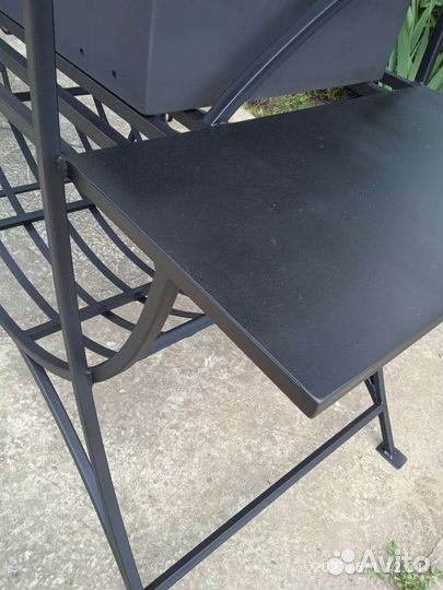 Мангал с крышей