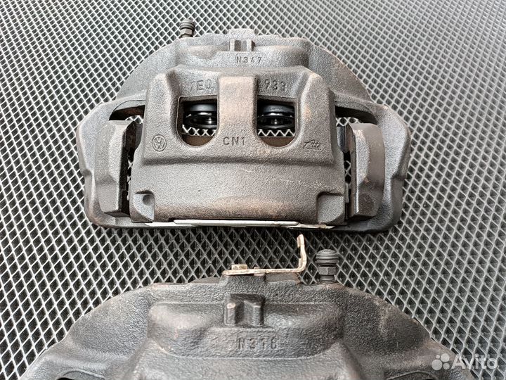 Передние суппорта Volkswagen T5 T6