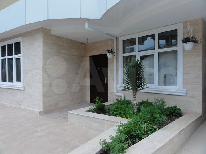 5-к. квартира, 212 м², 4/8 эт.