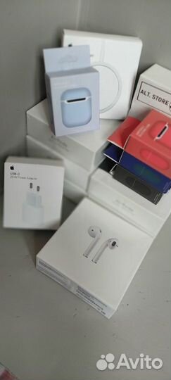 Airpods 2 - последняя версия с анимацией