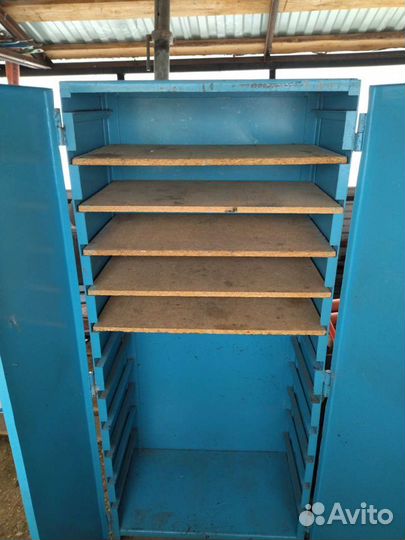 Шкаф металлический бу для хранения