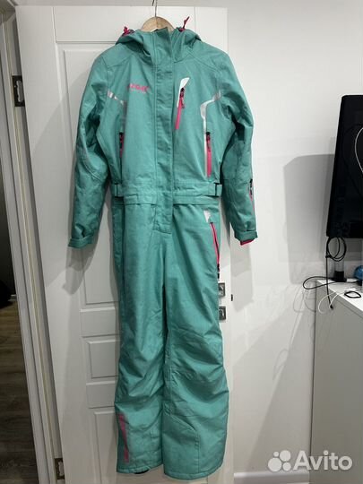 Комбинезон сноубордический горнолыжный