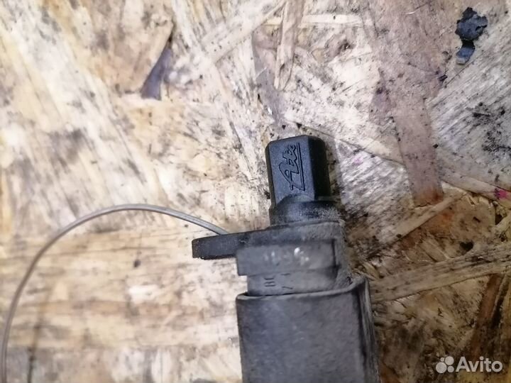 Датчик ABS задний Mazda 3 BK