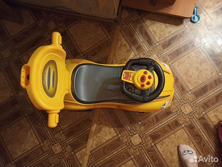 Детская машина каталка бу