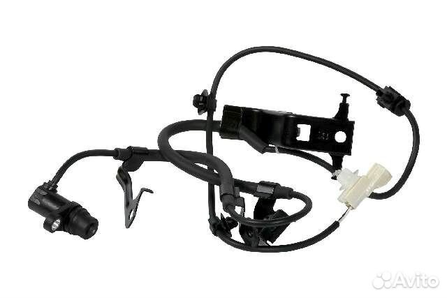 Датчик ABS передний правый Toyota Hilux