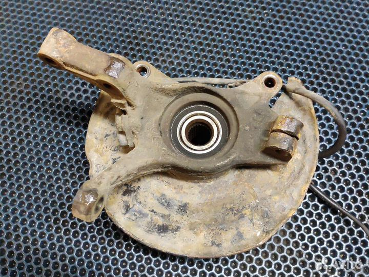 Ступица передняя левая suzuki liana