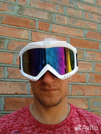 Очки спортивные