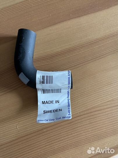 Патрубок volvo 30650821