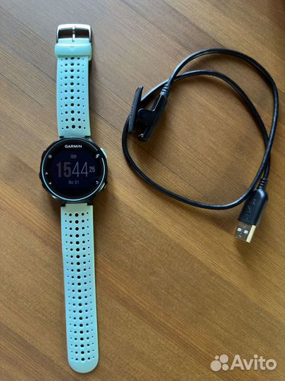 Часы Garmin Forerunner 235