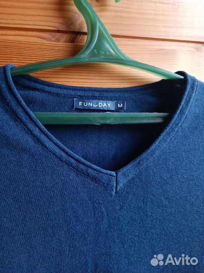 Джемпер новый на подростка в школу