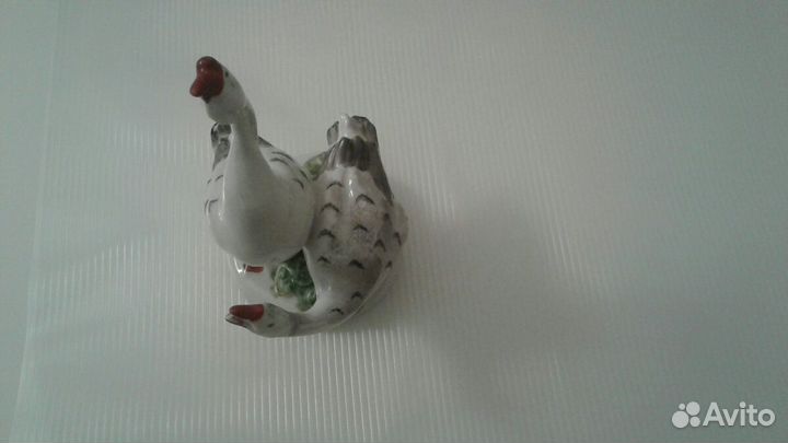 Фарфор. Два гуся