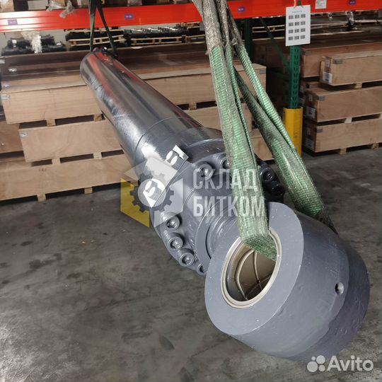 Гидроцилиндр рукояти Volvo EC330B