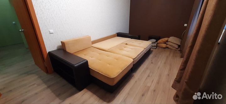 Большой угловой диван раскладной бу