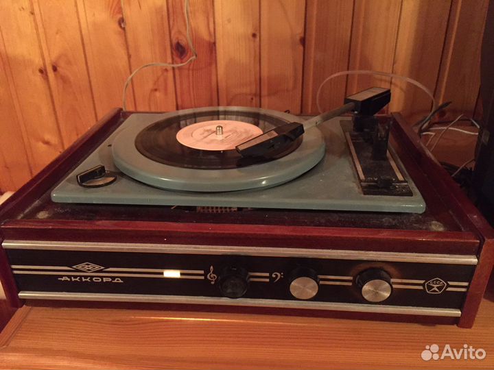 Электрофон аккорд 201