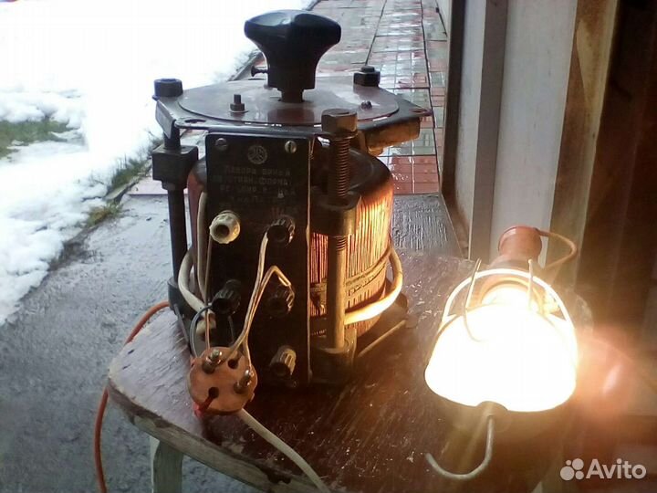 Лабораторный автотрансформатор латр