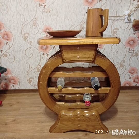 Столик-бочка