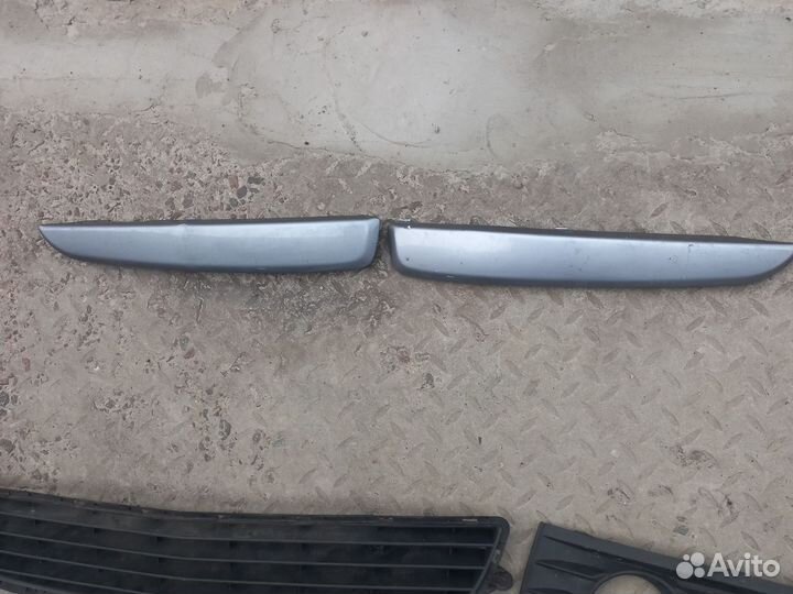 Opel Zafira B решётки переднего бампера под птф