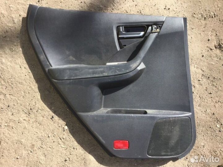 Обшивка двери задней левой Nissan Murano Z50