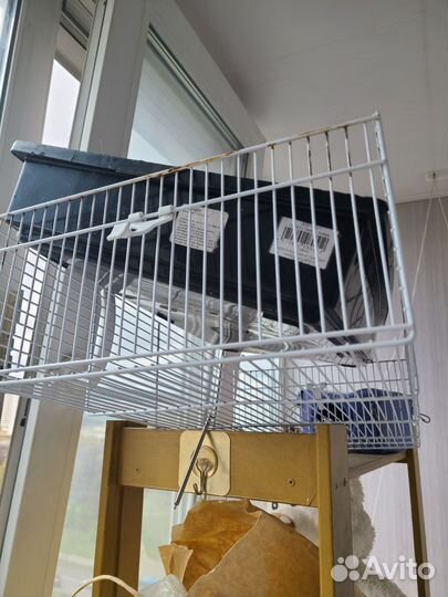 Корм для кроликов, травы, клетка