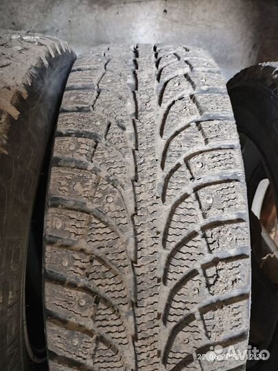 Комплект зимней резины на дисках Nissan Juke,Qashq