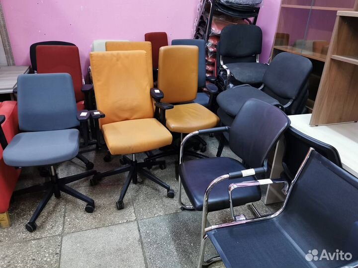 Офисное кресло бу. Офисная мебель бу