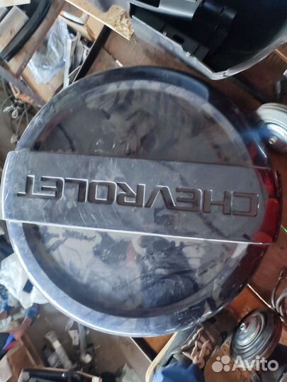 Колпак запасного колеса на chevrolet ниву
