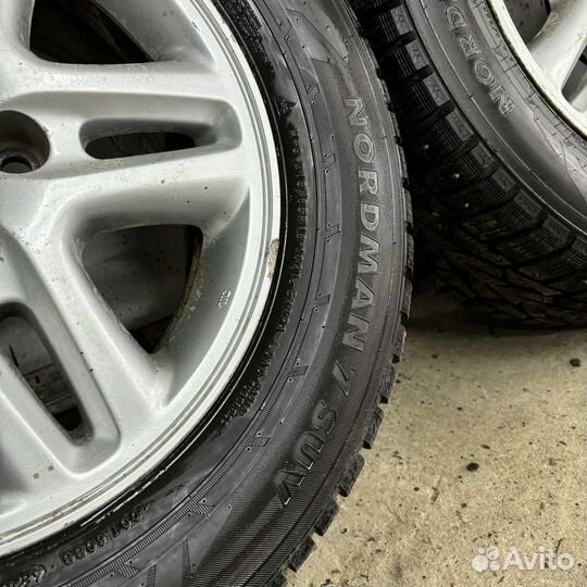 Зимние колеса 215/65 R16