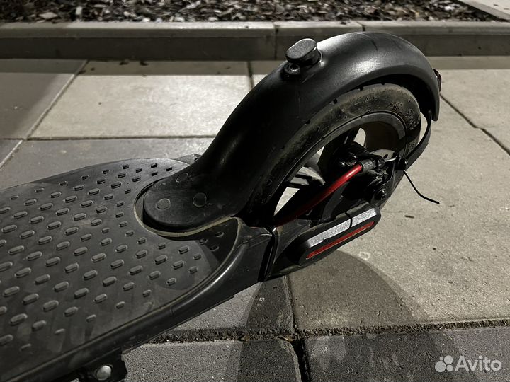 Электросамокат xiaomi m365 pro