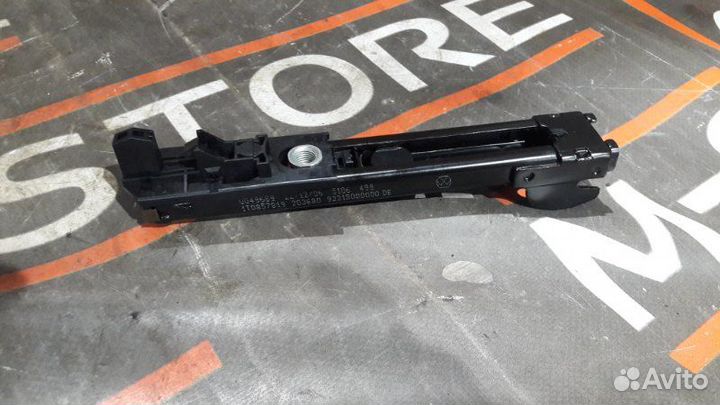 Механизм регулировки ремня безопасности передний