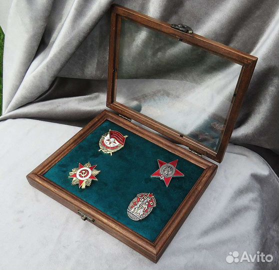 Рамки - витрины, дерево для орденов, медалей, и др