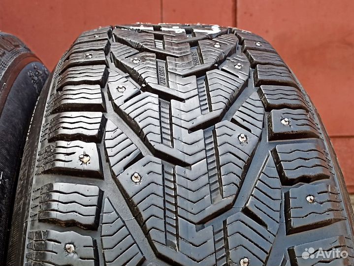 Tigar Ice 215/55 R17 98T