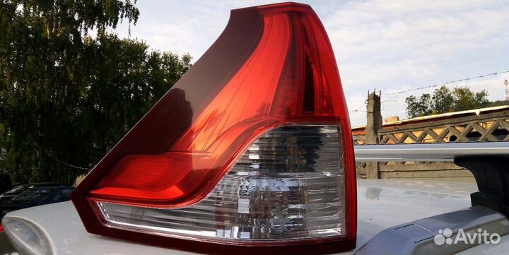 Задние фонарь правый Honda C-RV 2013 г