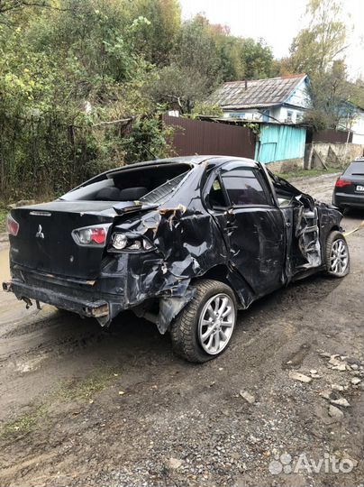 Mitsubishi Lancer 10 разбор