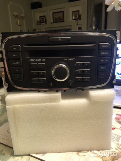 Штатное аудио устройство Форд