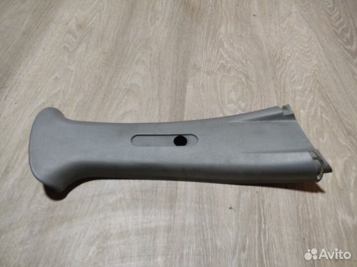 Обшивка средней стойки правая Chevrolet Aveo T200