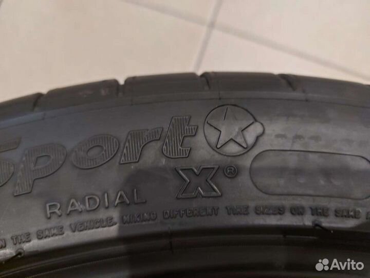 Michelin Pilot Super Sport 325/30 R21 и 285/35 R21