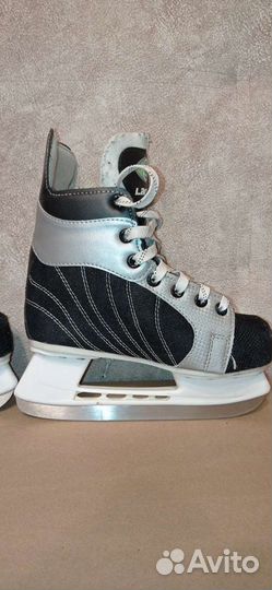 Коньки хоккейные Larsen